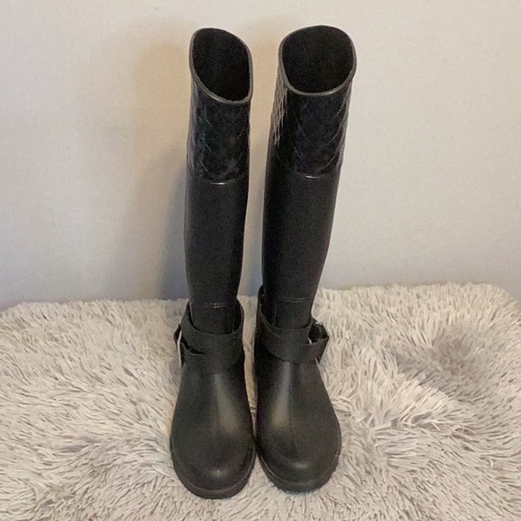 Suzy Shier black rain boots size 7 - Picture 3 of 8